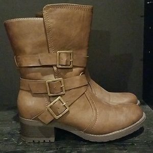 Women's Dark Brown Boots